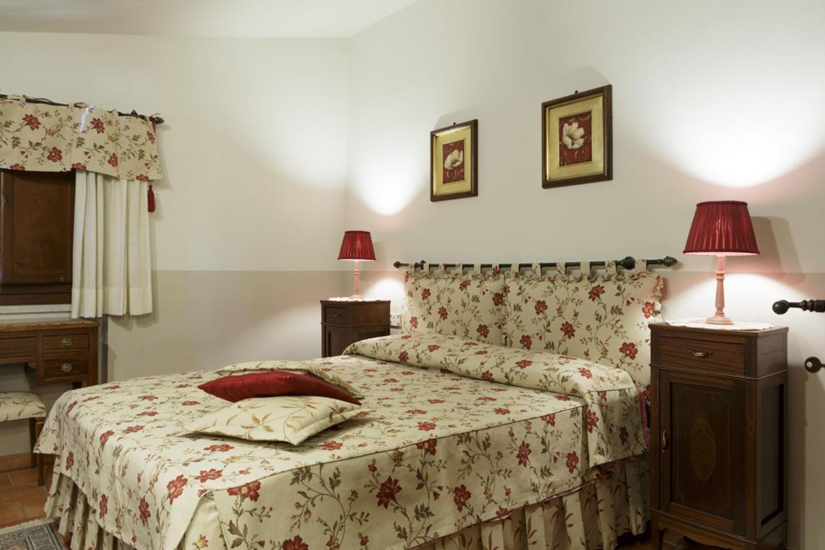 Bed and Breakfast Bosco D'Olmi Country House à Sant'Andrea del Garigliano Extérieur photo
